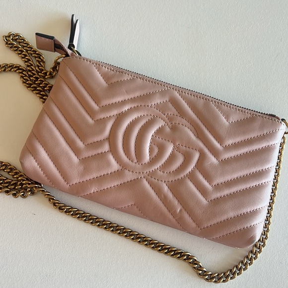 Gucci Mini GG Marmont Matelassé Chain Bag - Picture 6 of 9
